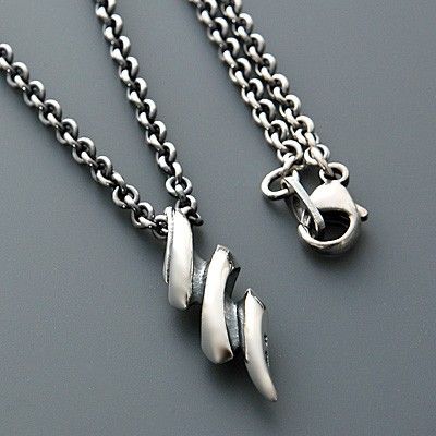 シルバーネックレス