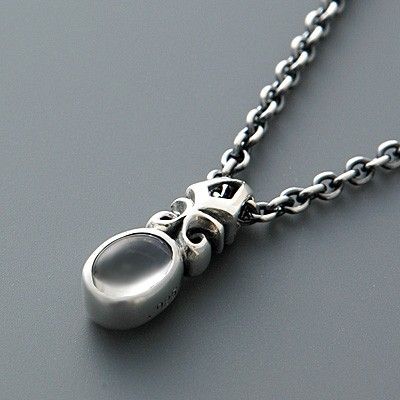 シルバーネックレス