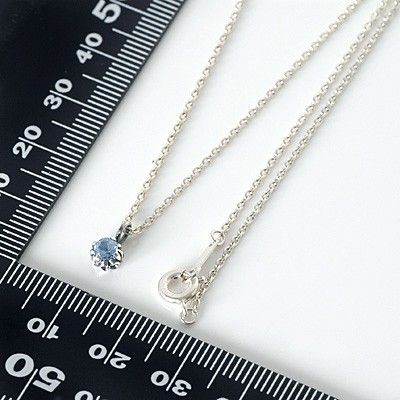 シルバーネックレス