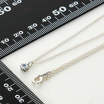 シルバーネックレス