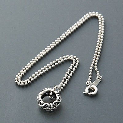 シルバーネックレス
