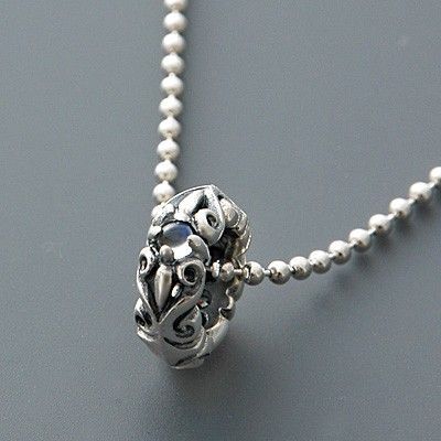 シルバーネックレス