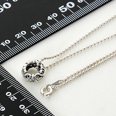 シルバーネックレス