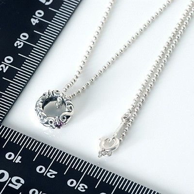 シルバーネックレス