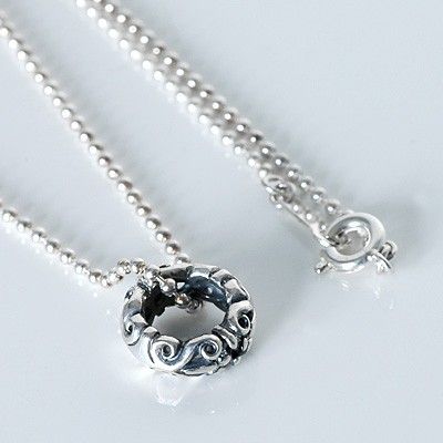 シルバーネックレス