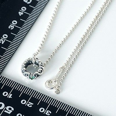 シルバーネックレス