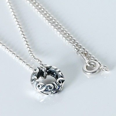 シルバーネックレス