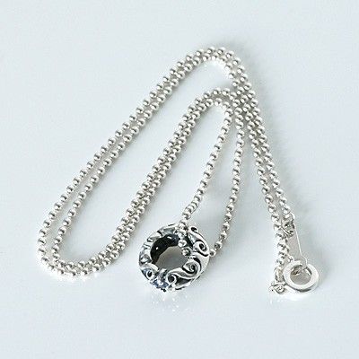 シルバーネックレス