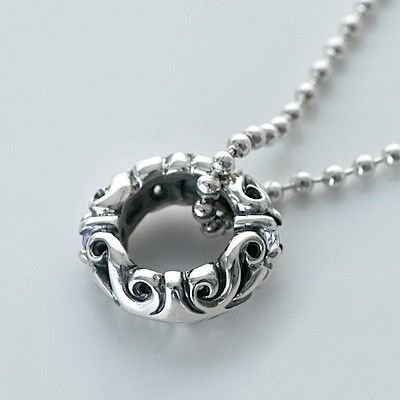 シルバーネックレス