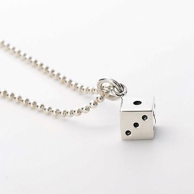 シルバーネックレス