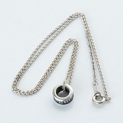 シルバーネックレス