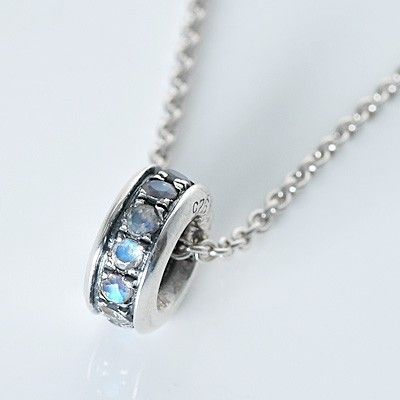 シルバーネックレス