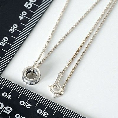 シルバーネックレス