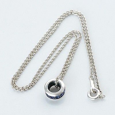 シルバーネックレス