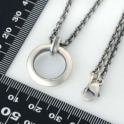 シルバーネックレス