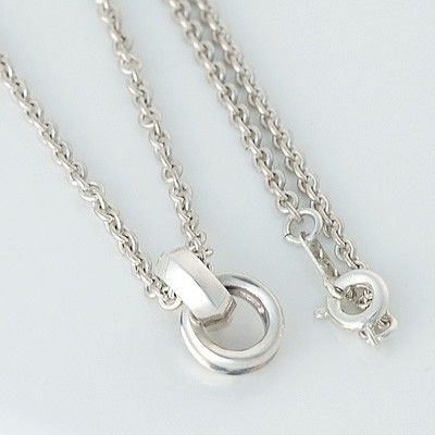 シルバーネックレス