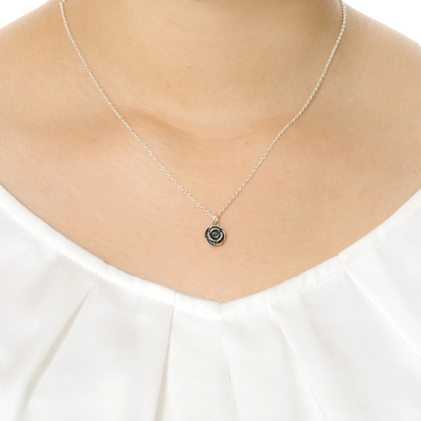 シルバーネックレス