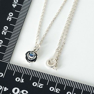 シルバーネックレス