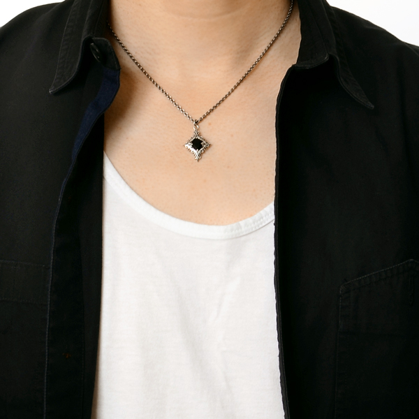 シルバーネックレス