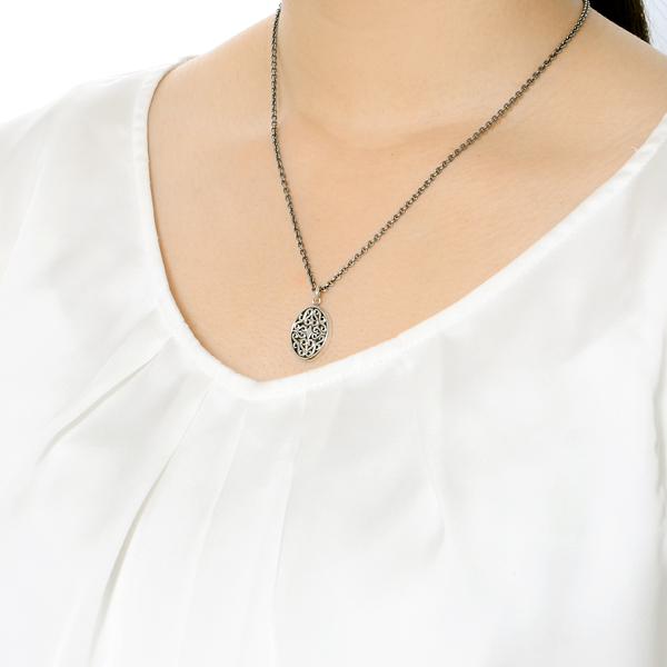 シルバーネックレス