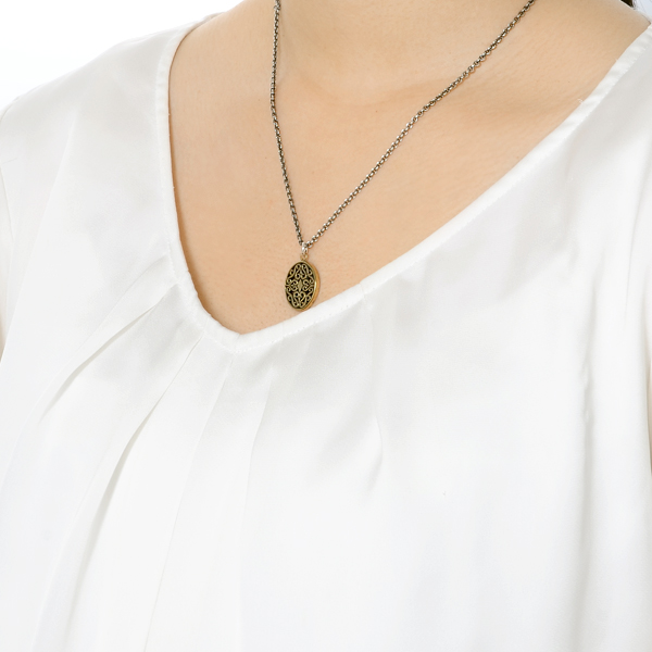 シルバーネックレス