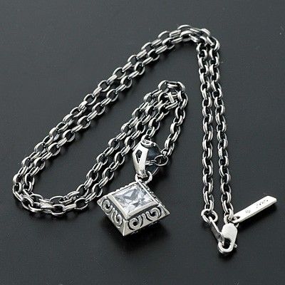 シルバーネックレス