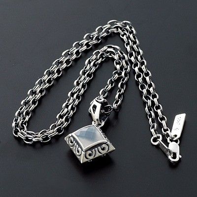 シルバーネックレス