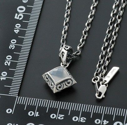 シルバーネックレス