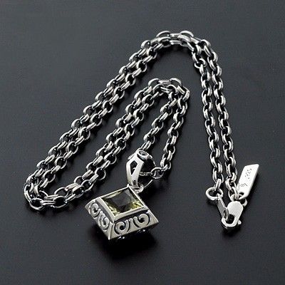 シルバーネックレス