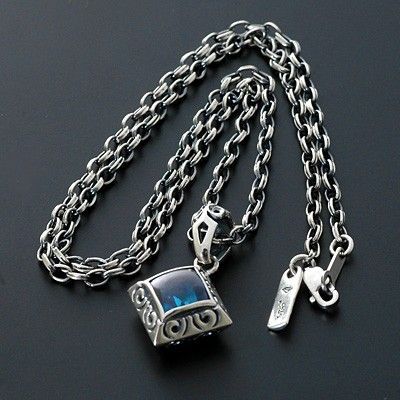 シルバーネックレス