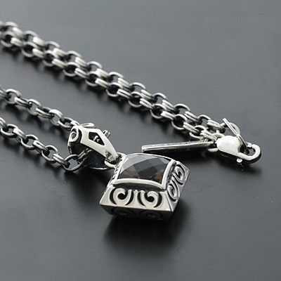 シルバーネックレス