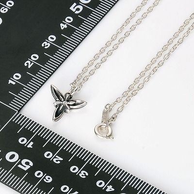 シルバーネックレス