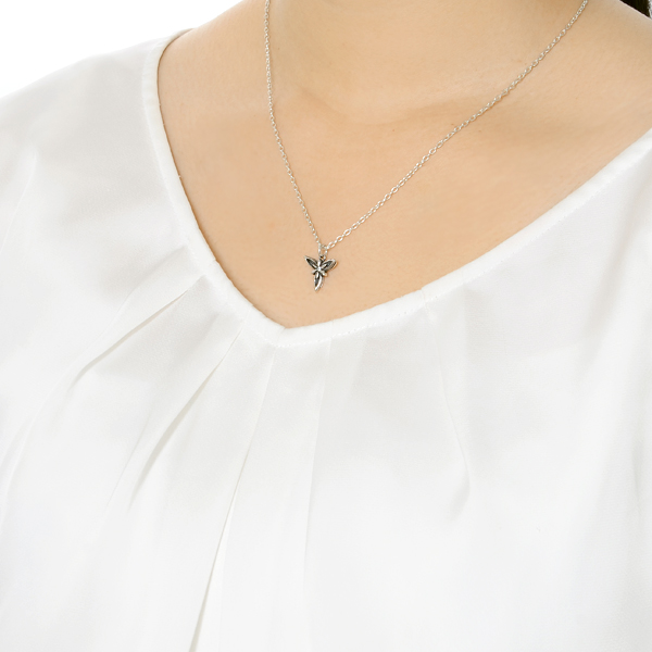 シルバーネックレス