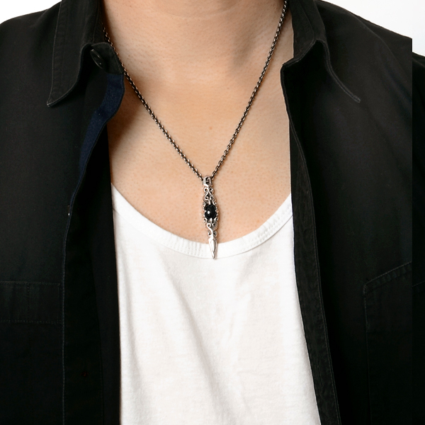 シルバーネックレス