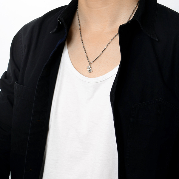 シルバーネックレス