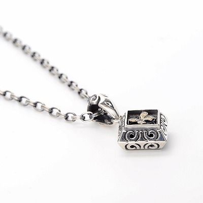 シルバーネックレス