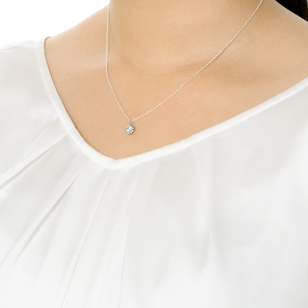 シルバーネックレス