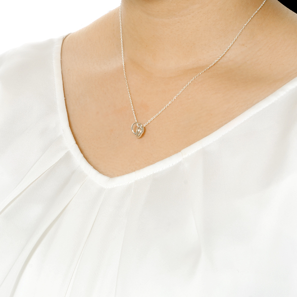 シルバーネックレス