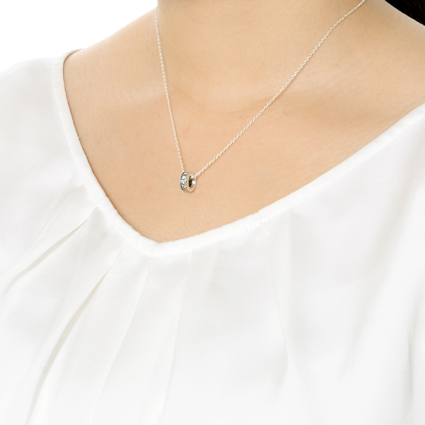 シルバーネックレス