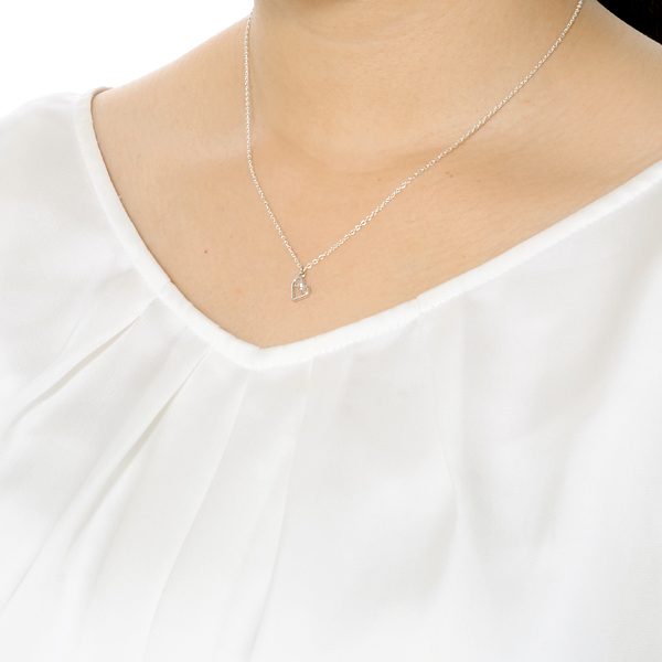 シルバーネックレス