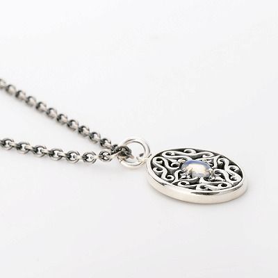 シルバーネックレス