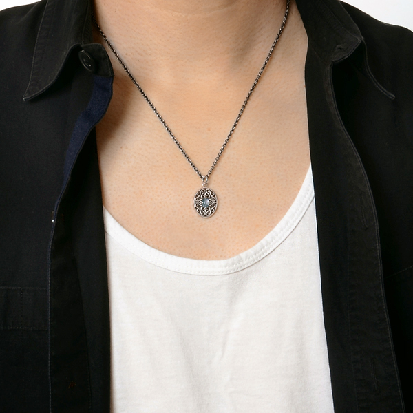 シルバーネックレス