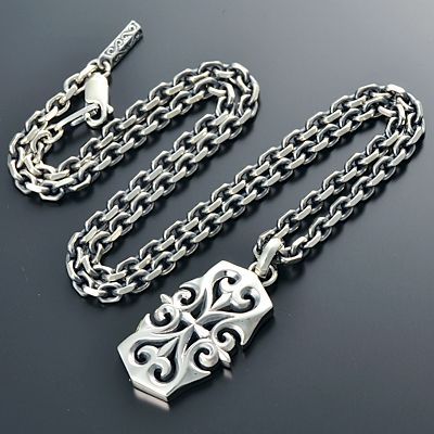 シルバーネックレス