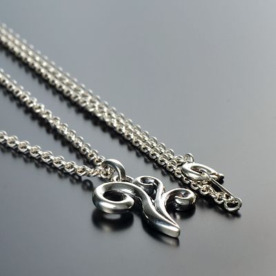 シルバーネックレス