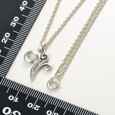 シルバーネックレス