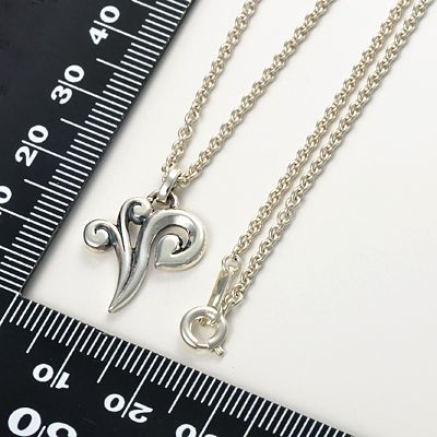 シルバーネックレス