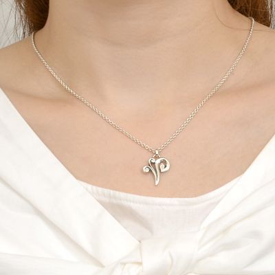 シルバーネックレス