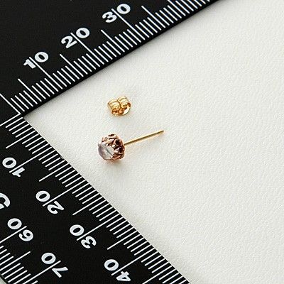 ピンクゴールドスタッドピアス