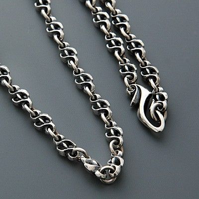 シルバーネックレス