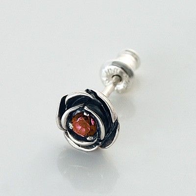 シルバースタッドピアス(片耳用)